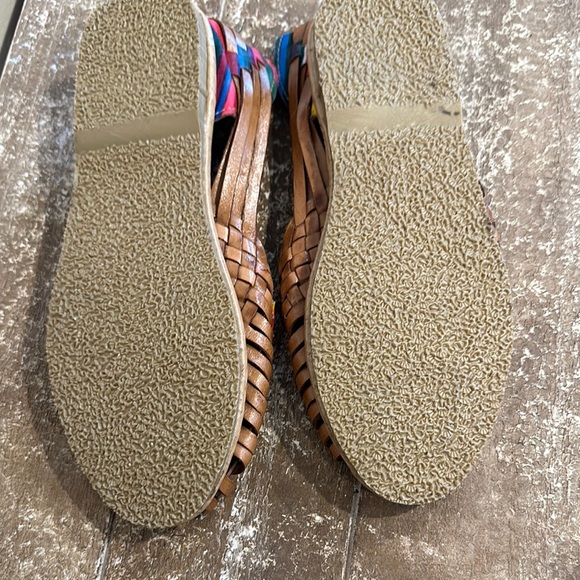 Vionic Multicolor Woven Flats made in Mexico size 7.5 - Picture 5 of 5